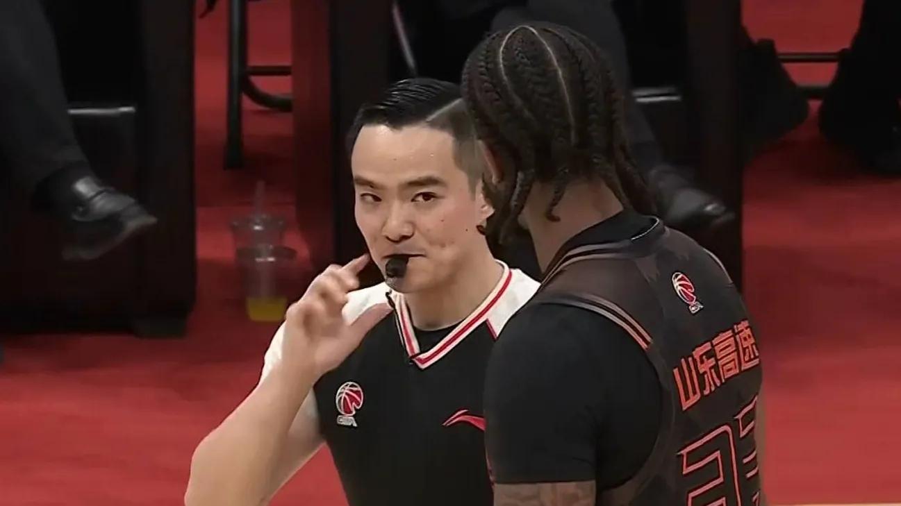 北京队在CBA季后赛中打出进球，被誉为全场沸腾